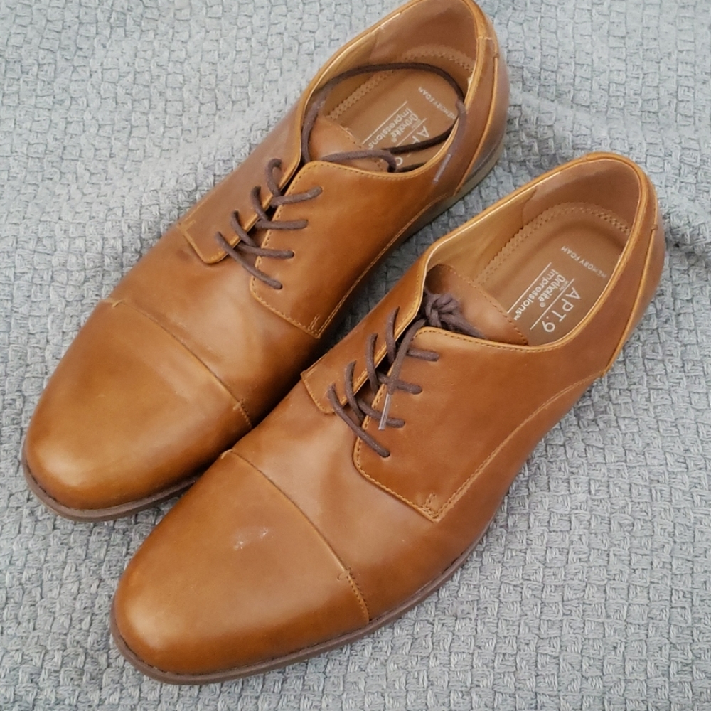 Size 12 apt 9 brown mens dress shoes
